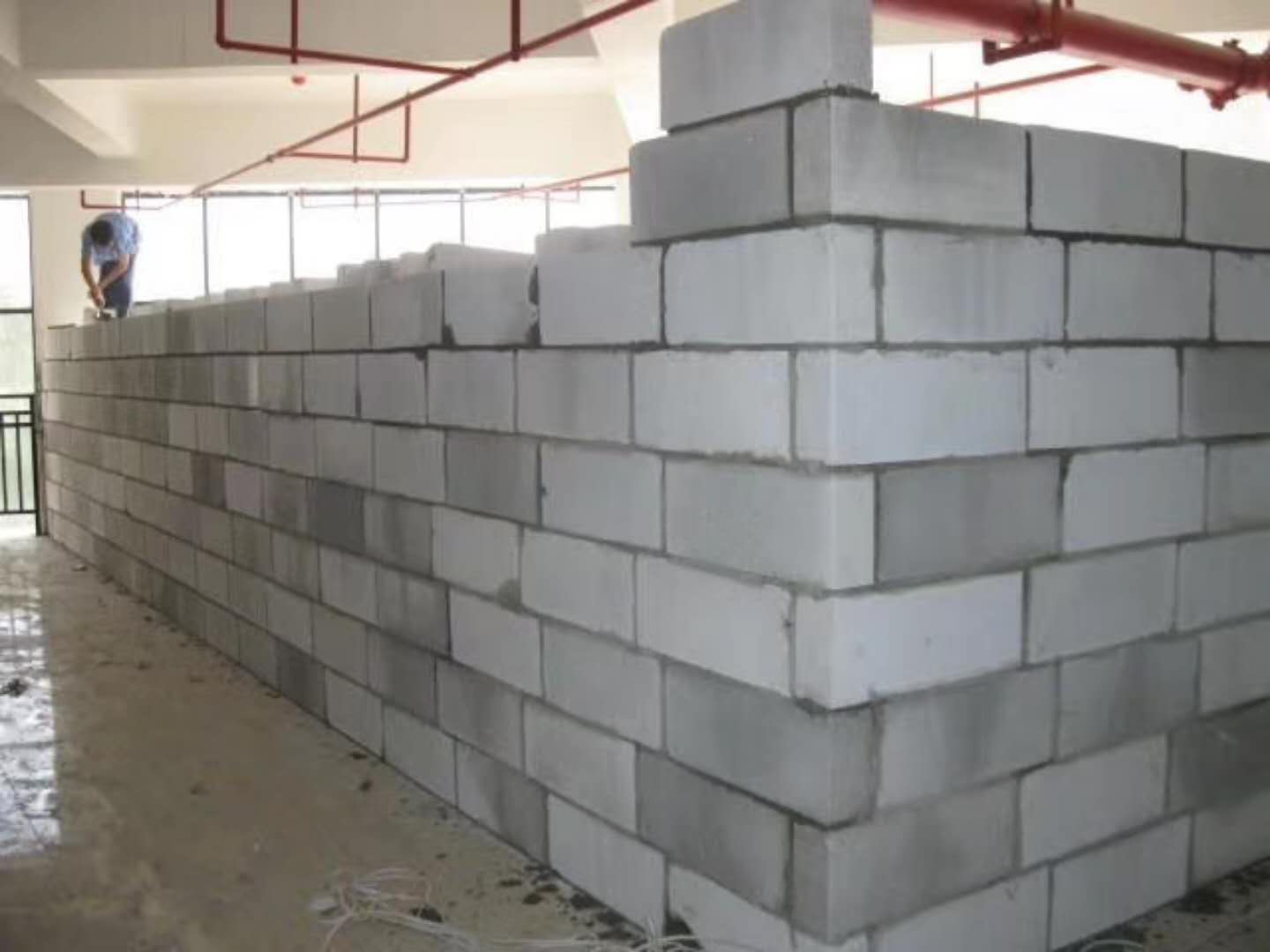 登封蒸压加气混凝土砌块承重墙静力和抗震性能的研究